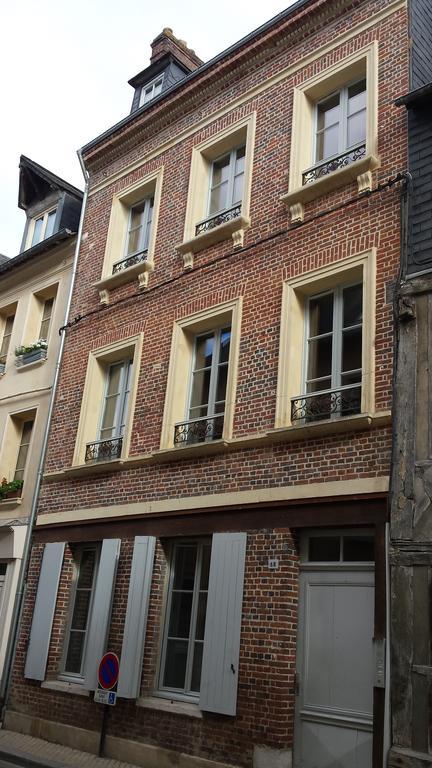 Appartement Rue Haute Honfleur Bagian luar foto